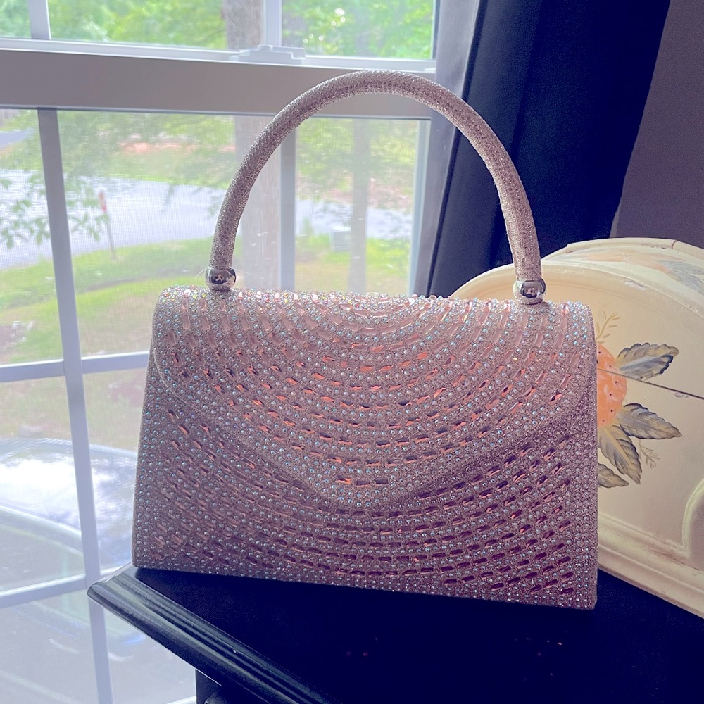 Formal clutch